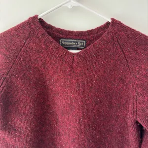 Vintage Abercrombie & Fitch Wool Cropped Sweater Burgundy Red Yellow Stripes thumbnail 2
