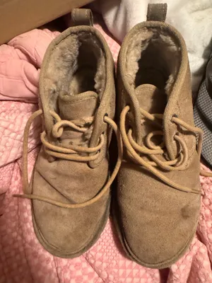 UGG Boots thumbnail 1