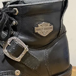 Harley Davidson women’s black bike boots Size 7 B83‎ thumbnail 2