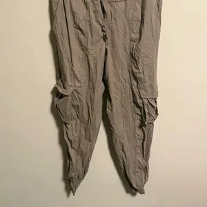 Lululemon Dance Studio Relaxed Fit Mid Rise Cargo Jogger Taupetastic Size Medium thumbnail 4