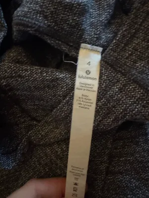 Lululemon size 4 grey 28” leggings thumbnail 3