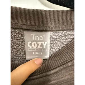 Aritzia TNA Cozy Crewneck Sweatshirt thumbnail 3