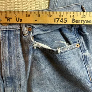 American Eagle Outfitters Baggy Jeans size 12 Light Blue Relaxed Jeans thumbnail 2