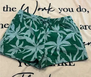 Free Assembly Women's Green Floral Hawaiian Tropical Shorts Size L thumbnail 1