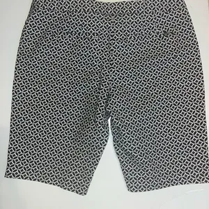 White House | Black Market Geometric Patterned Shorts Bermuda. Sz 14. thumbnail 3