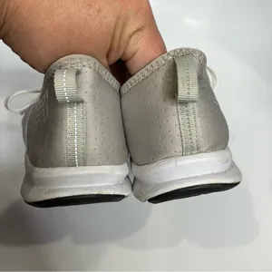 New Balance fuelcore nergize V1 sneaker light‎ gray women’s size 7.5 casual thumbnail 5