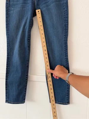 J.Crew Women’s Jeans 27/26 Stretch Slim Straight Leg Mid Rise Medium Wash Denim thumbnail 6