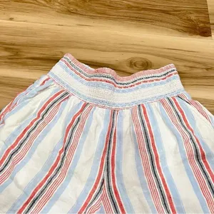 Crown & Ivy Striped Shorts Women’s Small thumbnail 4