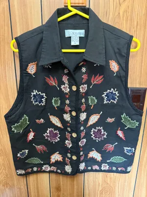 Fall Vintage Embroidered Leaf vest Black Size M thumbnail 1