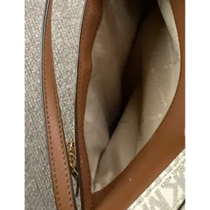Michael Kors Jet Set Large East West Crossbody Vanilla Acorn MK Logo 35F8GTTC3B thumbnail 5