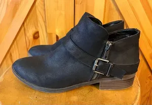FERGALICIOUS Fergie NADIRA FAUX LEATHER Side-Zip HARNESS STRAP Bootie 8.5M thumbnail 1