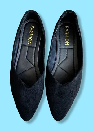 Women’s FASHION Black Pointed Toe Ballet Flats Faux Suede Size 42 = US 9 thumbnail 1