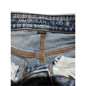 American Eagle light wash stretch‎ high rise Mom Jeans Sz 0 thumbnail 3