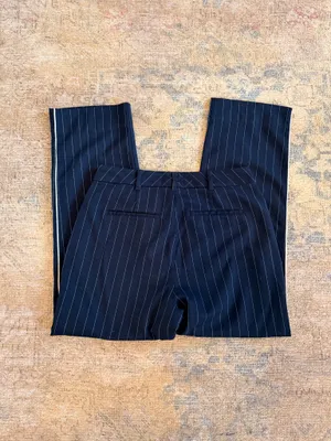 Abercrombie & Fitch EUC Navy Simone High Rise Ankle Flare w/ Pockets thumbnail 3