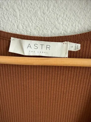 ASTR Ribbed Twist-Front Brown Bodysuit Women's Large thumbnail 3
