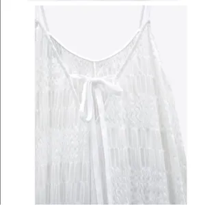 Zara Textured White Maxi Dress(Size Medium) thumbnail 4