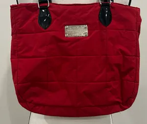 Yankee Candle Quilted Nylon Tote Red thumbnail 2