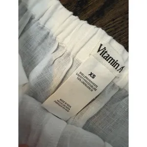 Vitamin A White Shorts 100% Linen Swim Coverup Pull On NEW Sz XS NWT thumbnail 2