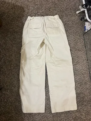 Universal Threads Cargo Jeans thumbnail 2
