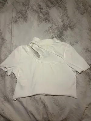 SOLADO White Ribbed Cutout Mock Neck Crop Top Size M thumbnail 5