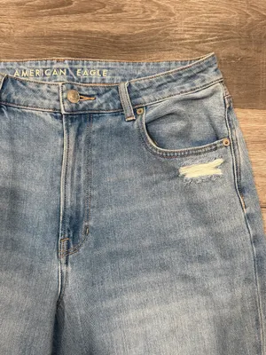 American Eagle Womens Mom Jeans Size 12 Regular Light Wash Distressed High Rise thumbnail 2