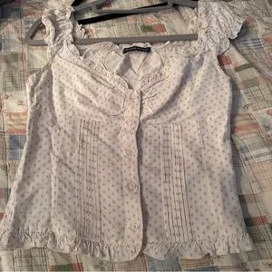 Brandy Melville White and Blue Button-Up Blouse thumbnail 1
