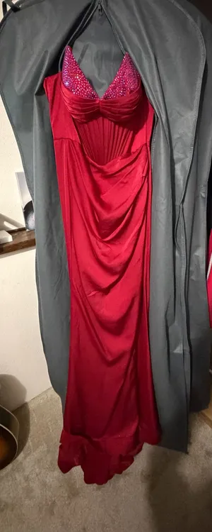 Alyce Paris 62062 style Red Prom dress thumbnail 1