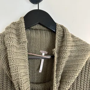 FREE PEOPLE Swim Too Deep Turtleneck Sweater in Olive Stone Size X-Small thumbnail 7