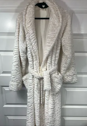 Soma Robe long plush cream fleece lined belted Faux Fur Cozy Classy Elegant S/M thumbnail 1