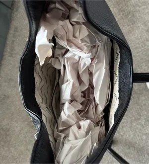 Moda Luxe Black Leather Purse thumbnail 5
