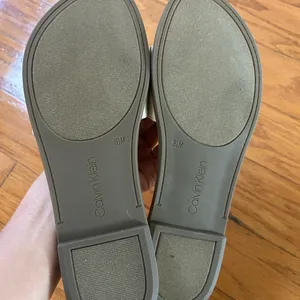 NEW Calvin Klein women memory foam Slide Sandals with Silver CK Logo thumbnail 4