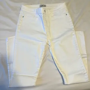 Abercrombie & Fitch White Skinny Jeans thumbnail 1