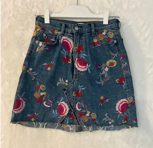 Zara Floral Embroidered Denim Mini Skirt Womens Size S Blue Raw Hem Boho‎ A-Line thumbnail 1