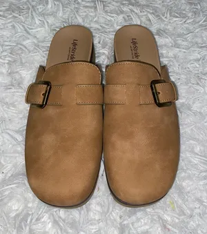 LifeStride Life Stride tan Gillian clogs slip ons woman’s size 7 comfort thumbnail 1