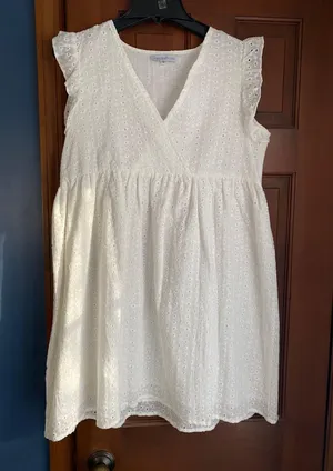 White Dress Size M thumbnail 1