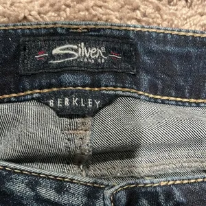 Size 31 thumbnail 4