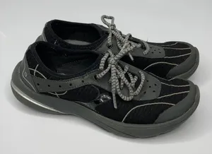 Bzees Launch slip on‎ sneakers size 8 thumbnail 1