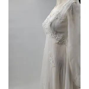 Vintage Wedding Dress White Floral Applique Boho Bridal Gown Union Made thumbnail 13