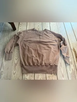 American Eagle Sweatshirt size S - small spot on sleeve in pic thumbnail 4