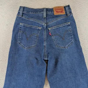 Levis Ribcage Straight Ankle Jeans Womens 25 Blue Medium Wash 72693-0121 thumbnail 9