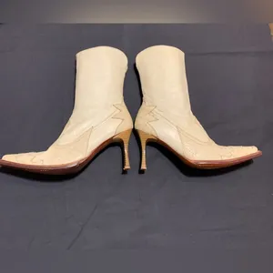 Women’s Mid Calf Heeled Cream color Western Boots approximate size 9/9.5 thumbnail 11
