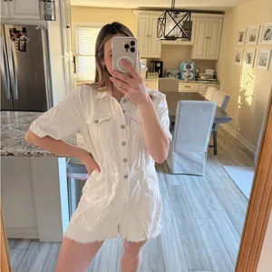 American Eagle White Denim Romper Short Sleeve Button Front Raw Hem Size L thumbnail 2