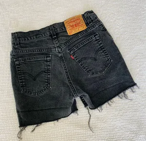 Vintage Levis 517 Black High Rise Shorts thumbnail 2