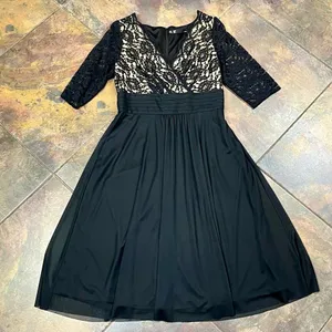 Leslie Fay Black Lace Ruched Waistline Elbow Sleeve Dress 12 thumbnail 3