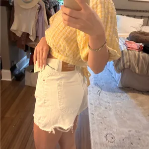 Dr. Denim white shorts thumbnail 2