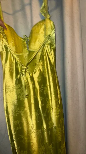 Missguided Olive green flower print dress thumbnail 3