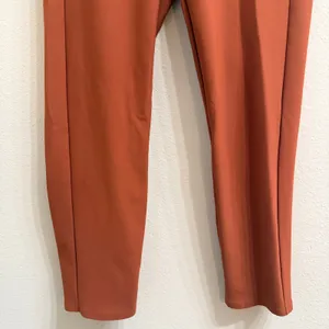 Athleta Stellar Skinny Trouser Size 6 Ancient Mahogany Zip Pockets Luxe Fabric thumbnail 4