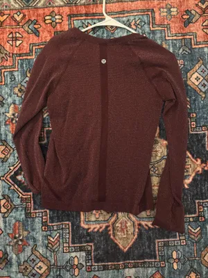 Lululemon Top Long Sleeve thumbnail 3