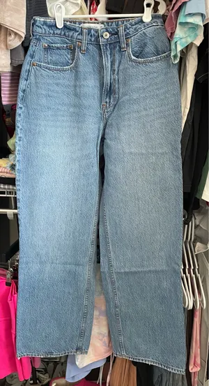 Abercrombie&Fitch ‘The Loose High Rise’ Jeans thumbnail 6