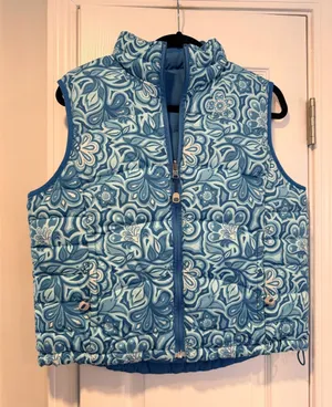 L.L. Bean Size M Blue Floral Reversible Zip Up Puffer Vest Goose Down thumbnail 1